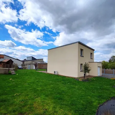 Maison 3 Chambres Avec Garage Sur Terrain Clos Proche Circuit 24h