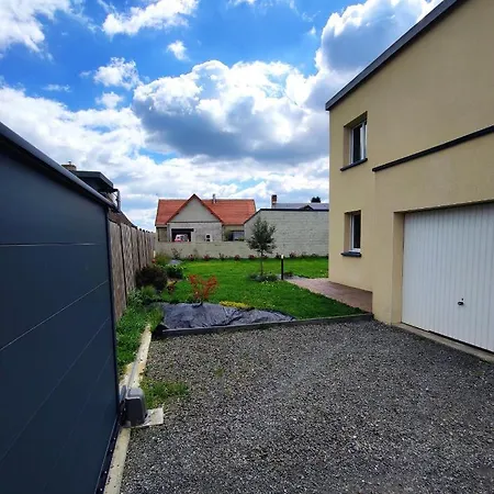Hébergement de vacances Maison 3 Chambres Avec Garage Sur Terrain Clos Proche Circuit 24h *