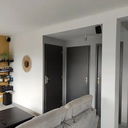 Maison 3 Chambres Avec Garage Sur Terrain Clos Proche Circuit 24h *